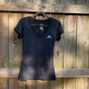 Pelagic V neck T-shirt